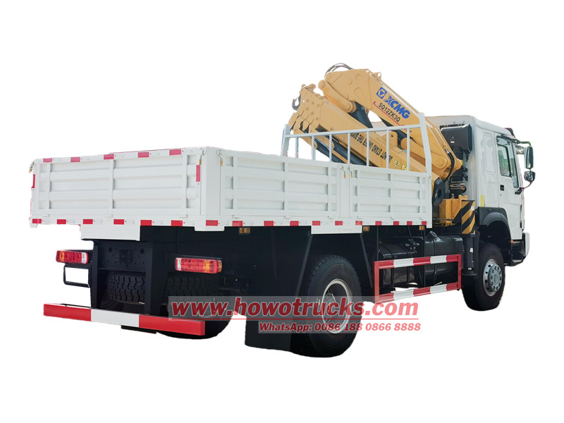 HOWO knuckle boom crane truck