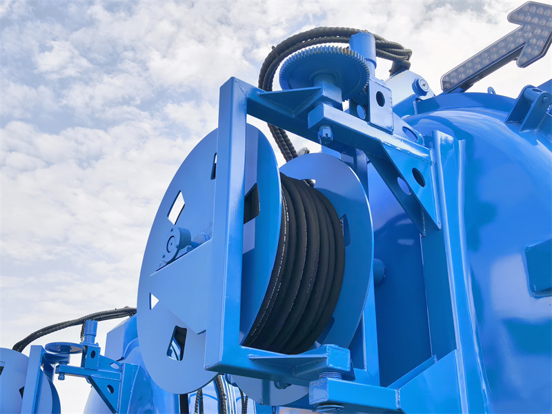HOWO NX sewage vacuum tank truck